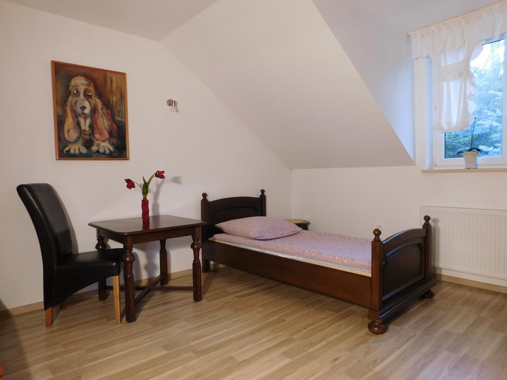 Agroturystyka Pod Czarna Sosna Bialy Lug Ngoại thất bức ảnh